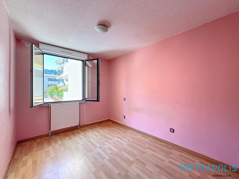 Appartement - 84 m² - 4 pièces
