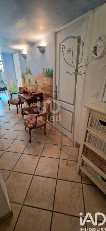 Maison - 205 m² - 6 pièces