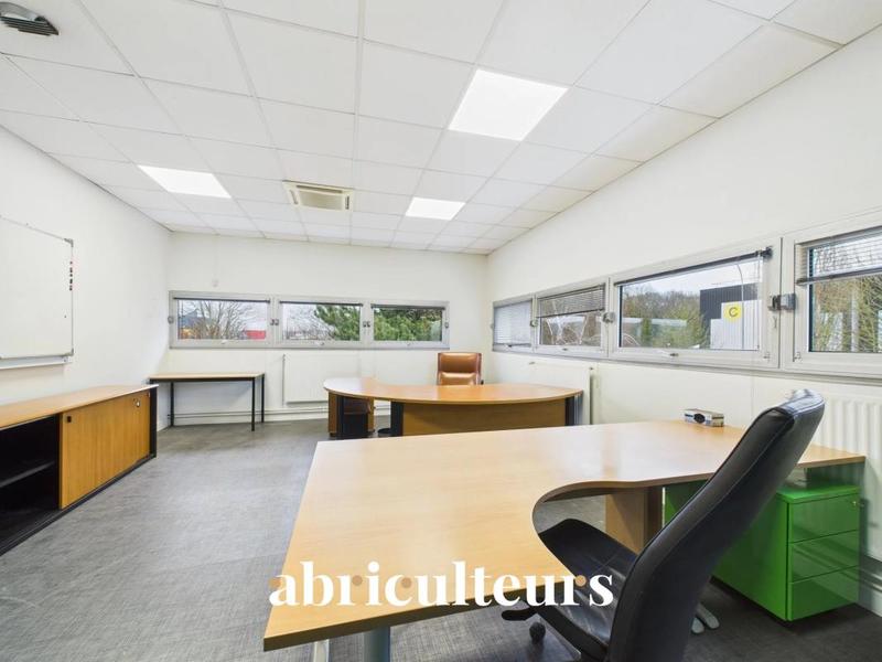 Bureau - 310 m² - 1 pièce
