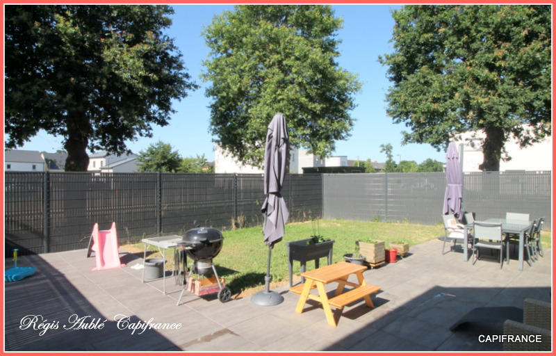 Maison - 121 m² - 6 pièces