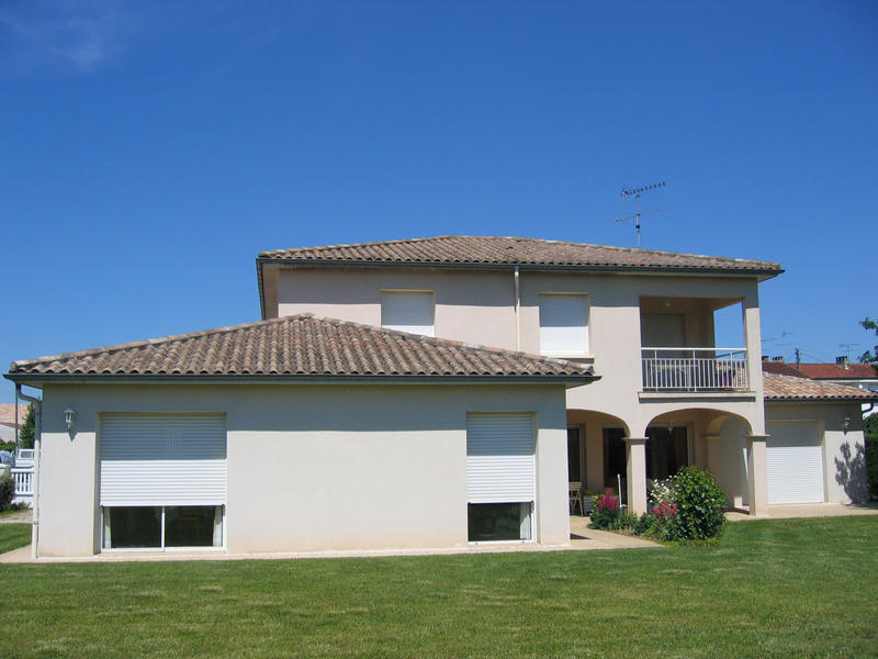 Villa - 220 m² - 8 pièces