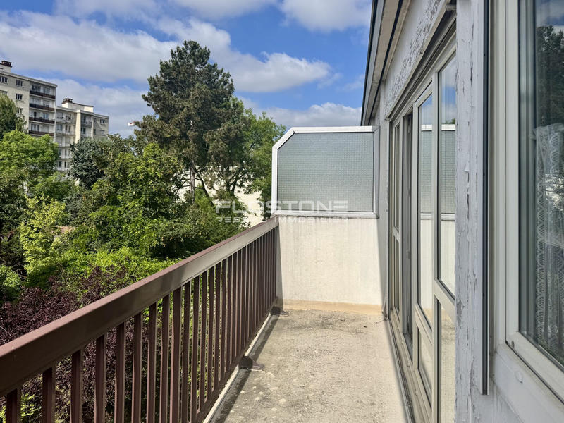 Appartement - 82 m² - 4 pièces