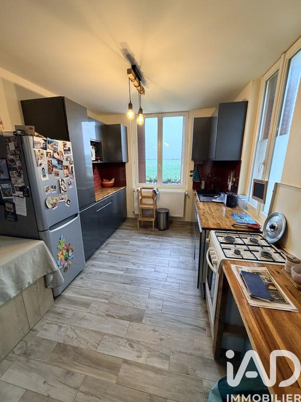 Maison - 90 m² - 5 pièces