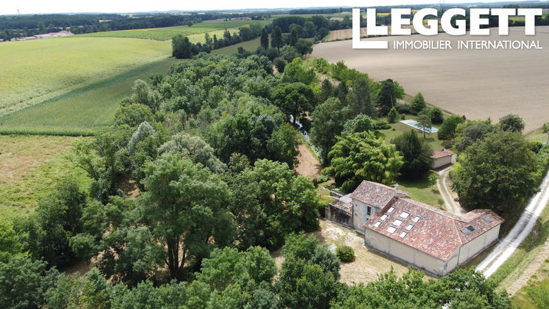 Moulin - 440 m² - 7 pièces