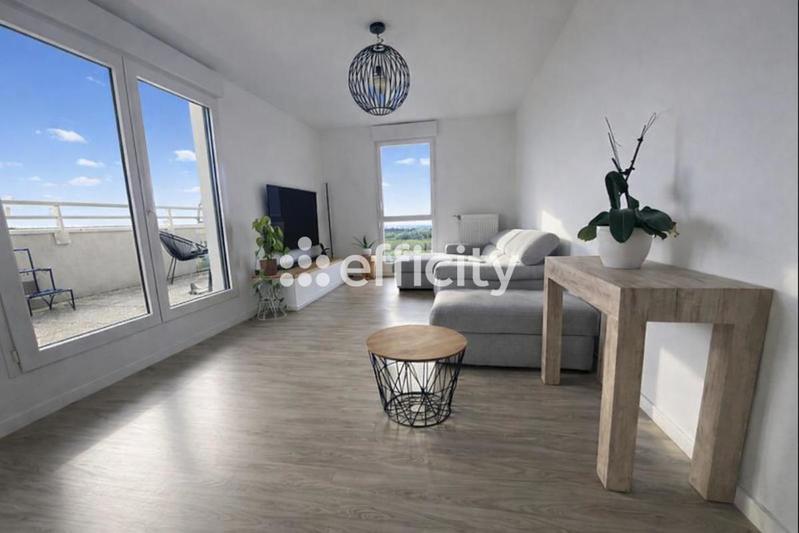 Appartement - 90 m² - 4 pièces