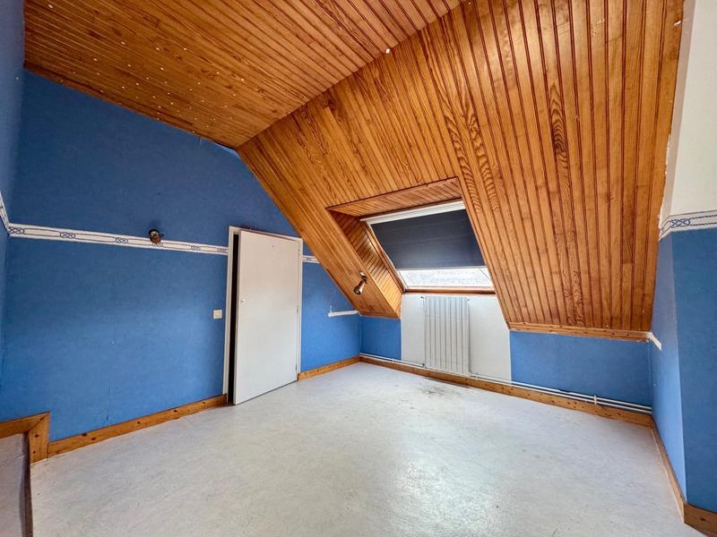 Maison - 220 m² - 10 pièces