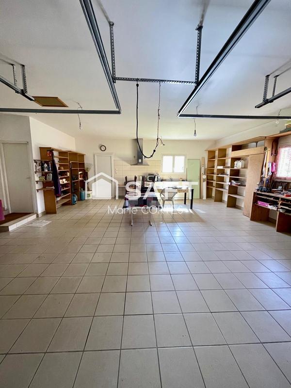 Maison - 243 m² - 7 pièces