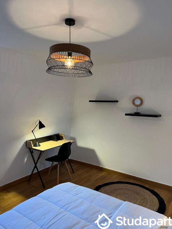 Chambre - 14 m² - 1 pièce