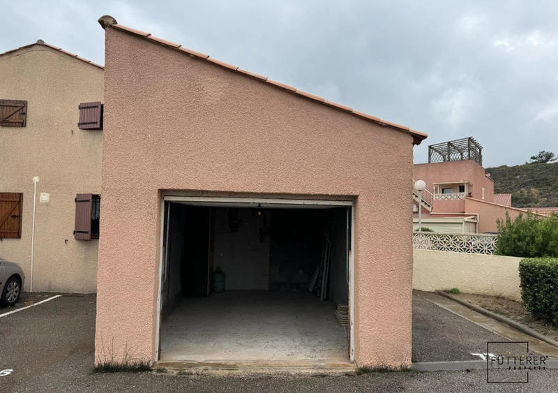 Parking / Garage - 17 m²