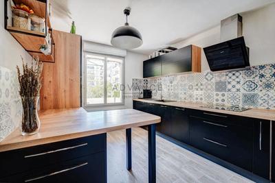 Appartement - 97 m² - 5 pièces