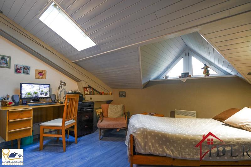 Maison traditionnelle - 168 m² - 5 pièces