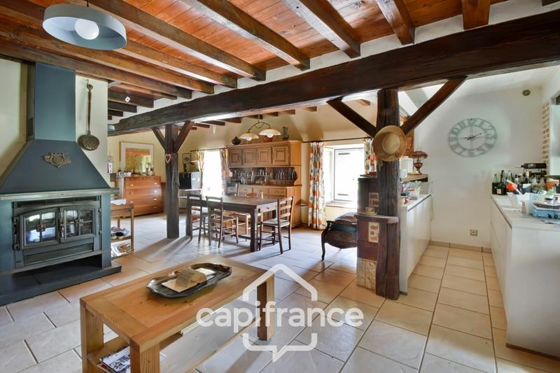 Maison - 220 m² - 6 pièces