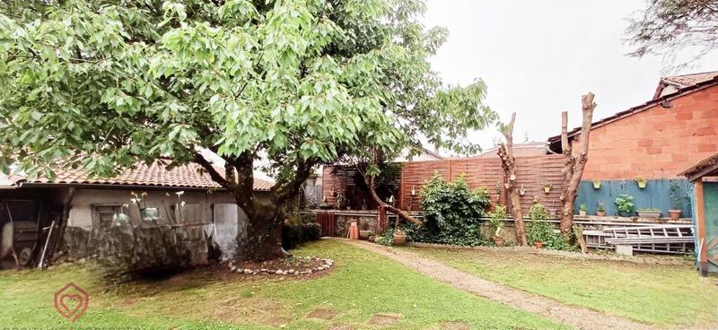 Propriété - 640 m² - 31 pièces