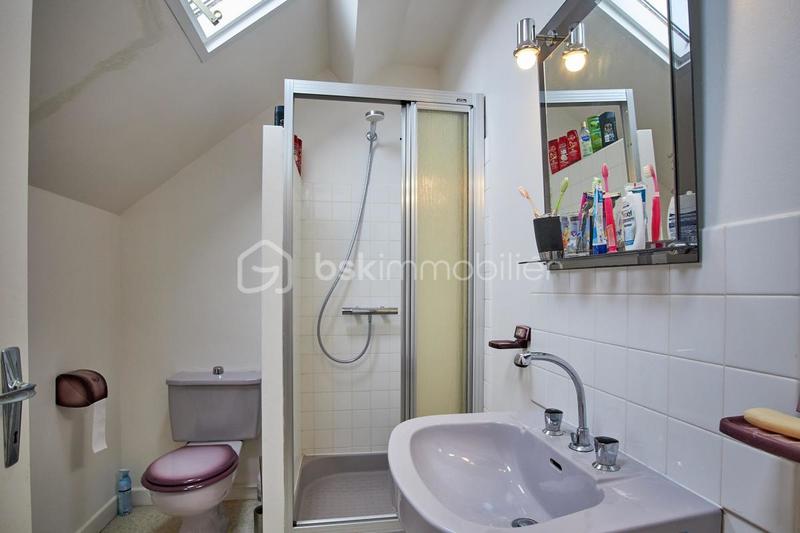 Maison traditionnelle - 130 m² - 6 pièces