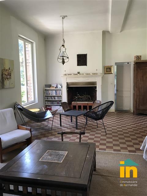 Demeure - 286 m² - 12 pièces