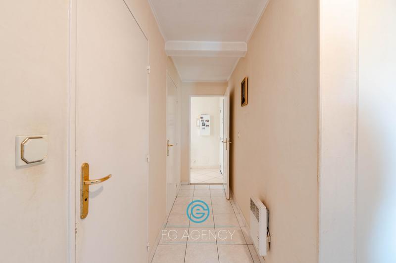 Appartement - 100 m² - 5 pièces