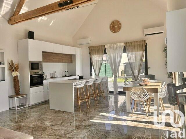 Maison - 110 m² - 4 pièces