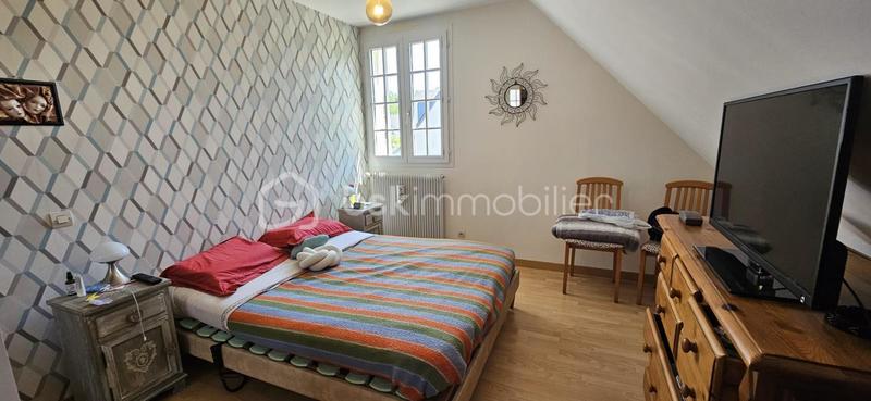 Maison traditionnelle - 159 m² - 6 pièces