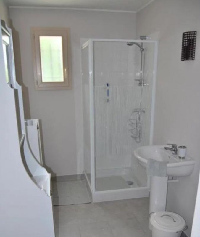 Maison - 185 m² - 11 pièces