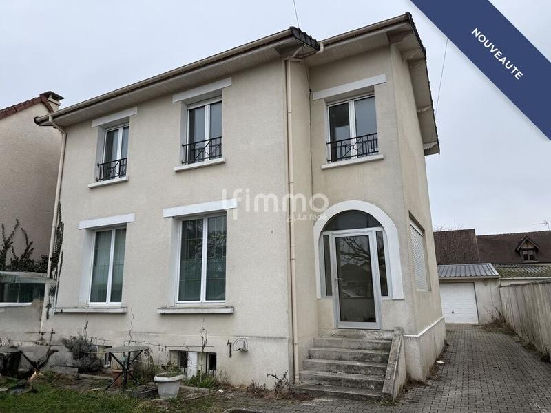 Immeuble - 150 m² - 8 pièces