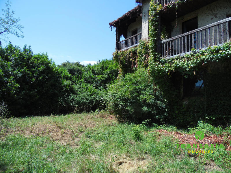 Maison contemporaine - 665 m² - 25 pièces