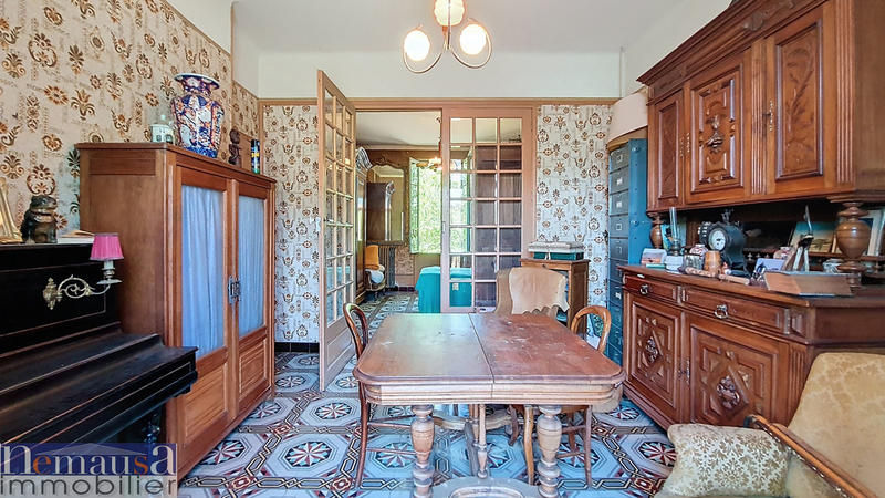 Villa - 239 m² - 9 pièces