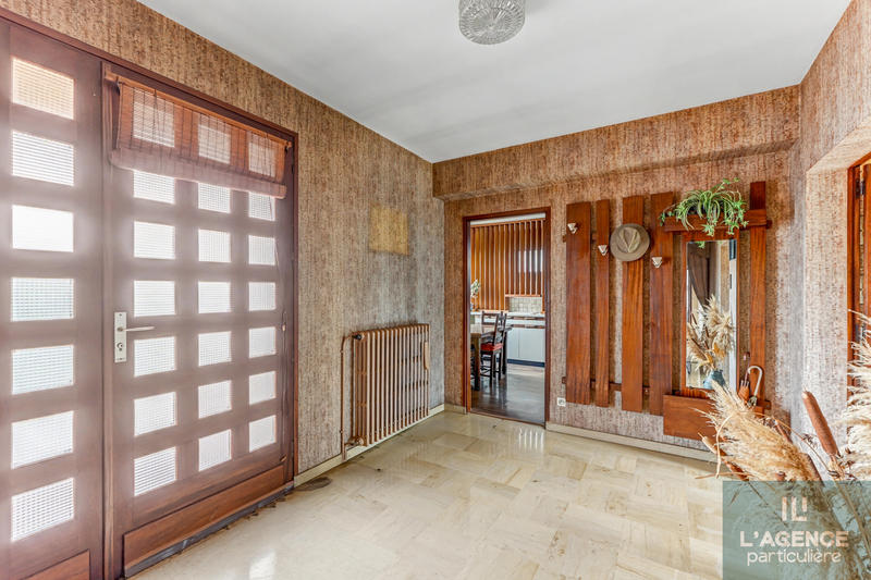 Maison - 140 m² - 5 pièces