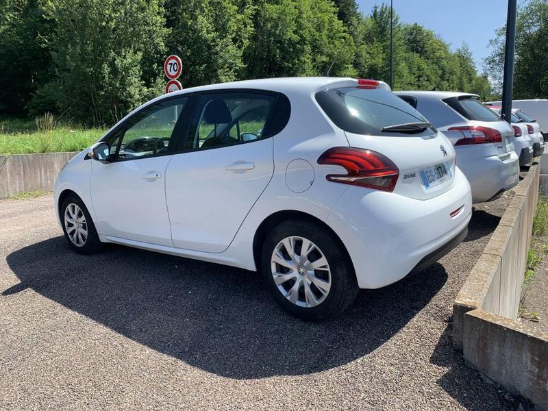 Peugeot 208 affaire 1.6 Bluehdi 100 Premium Pack