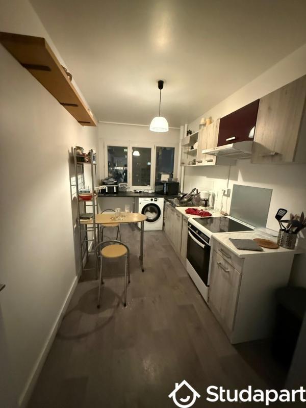 Chambre - 12 m² - 1 pièce