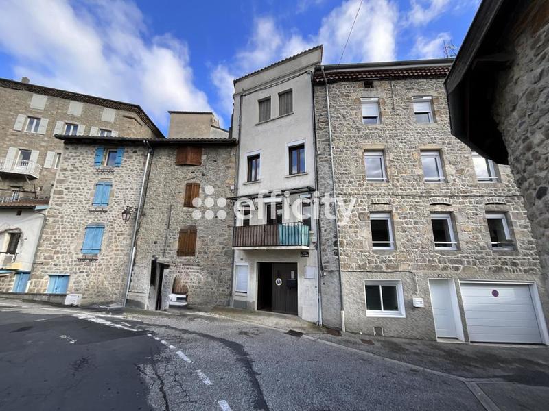 Maison - 65 m² - 3 pièces