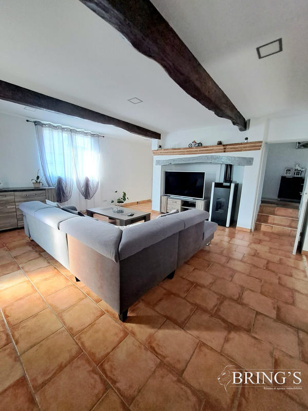 Villa - 166 m² - 8 pièces