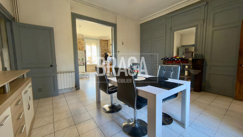 Maison - 178 m² - 8 pièces