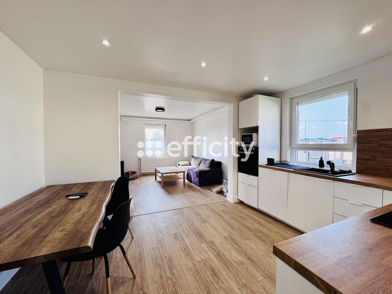 Appartement - 81 m² - 4 pièces