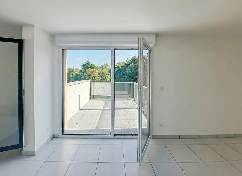 Appartement - 90 m² - 4 pièces