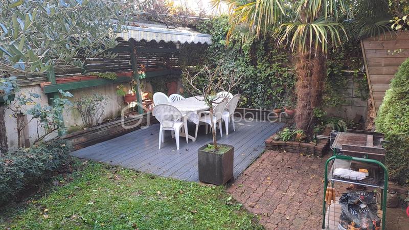 Maison de ville - 152 m² - 9 pièces