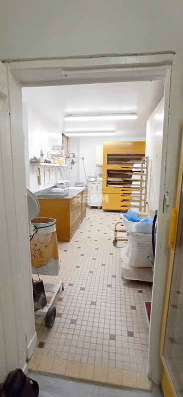 Fonds de commerce - Magasins - 140 m²