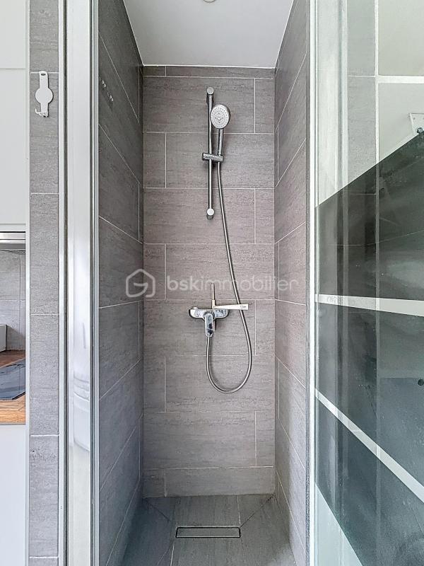 Studio - 10 m² - 1 pièce