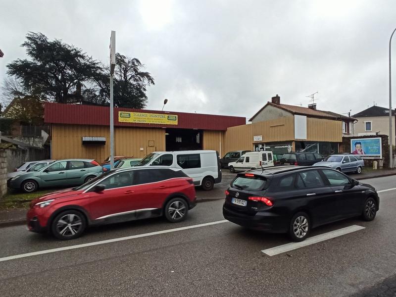 Local commercial - 615 m²