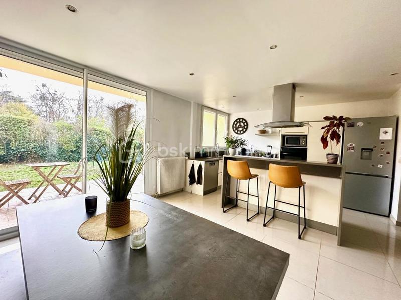 Maison - 106 m² - 5 pièces