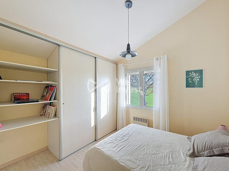 Maison ancienne - 374 m² - 14 pièces