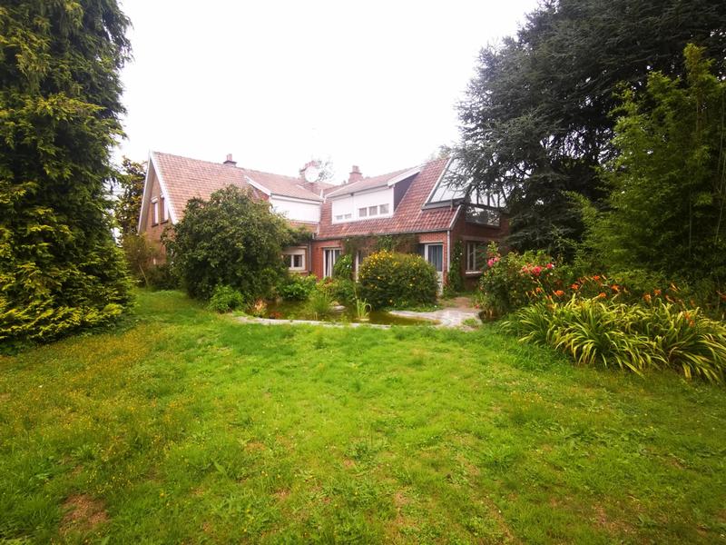 Maison - 206 m² - 7 pièces