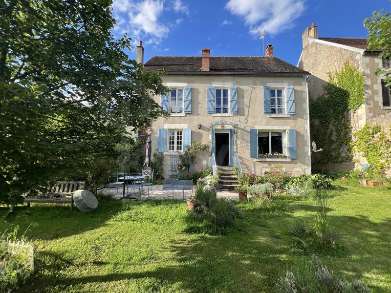 Maison - 211 m² - 7 pièces