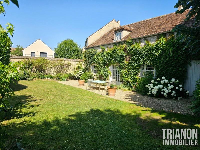 Propriété - 340 m² - 7 pièces