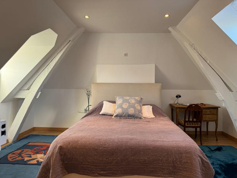 Maison - 195 m² - 9 pièces