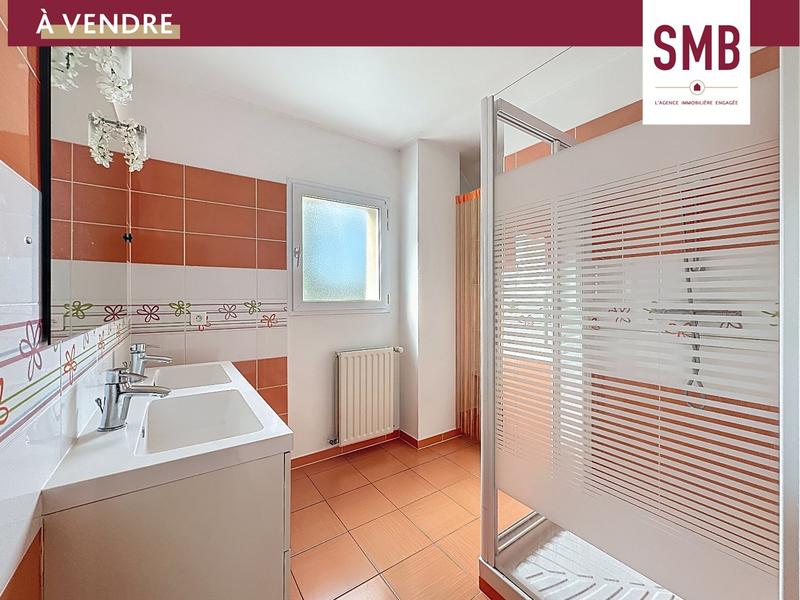 Maison - 137 m² - 6 pièces