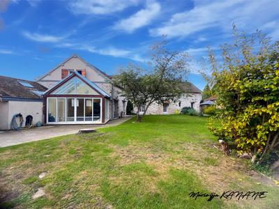 Maison ancienne - 250 m² - 8 pièces