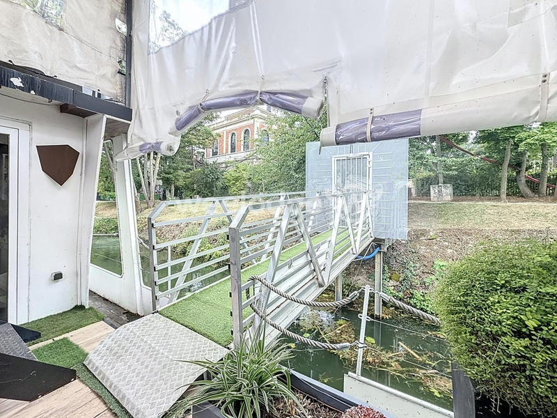 Local d'activités - 200 m²