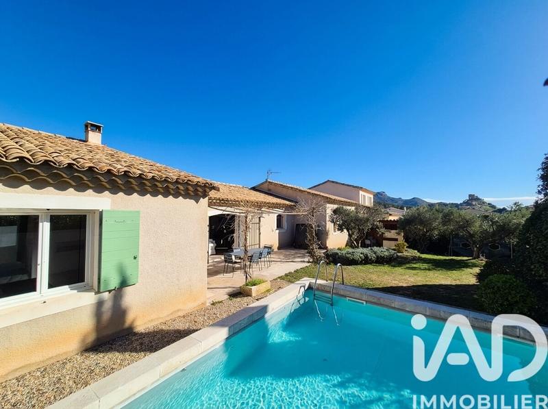 Maison - 230 m² - 8 pièces