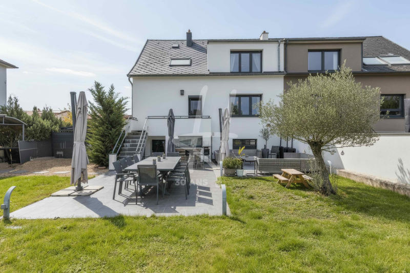 Maison - 158 m² - 7 pièces