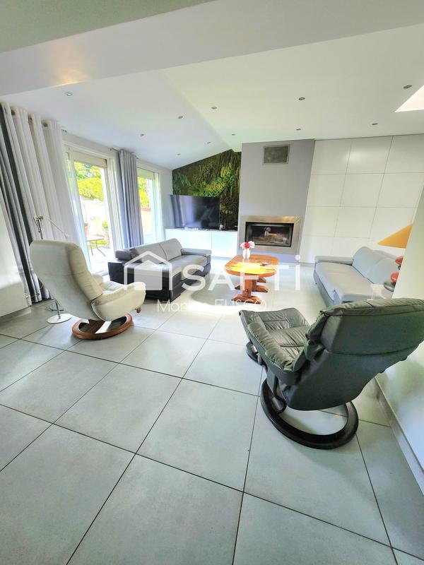 Villa - 328 m² - 7 pièces